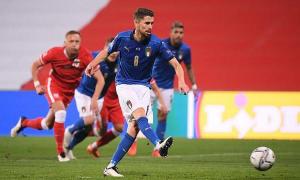 Italy tiến gần bán kết Nations League