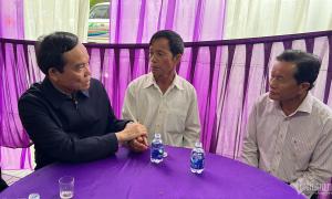 Phó Thủ tướng Trần Lưu Quang thăm hỏi gia đình nạn nhân vụ sạt lở đèo Bảo Lộc